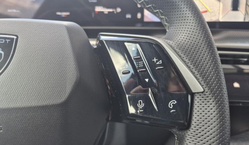 
								Peugeot 5008 full									
