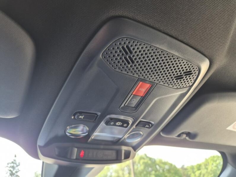 
								Peugeot 2008 ALLURE full									