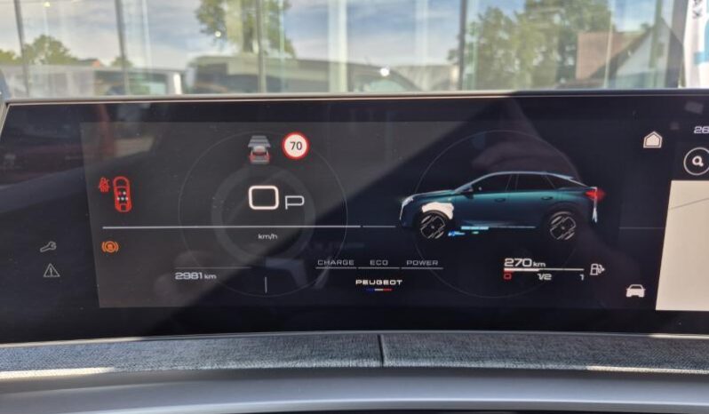 
								Peugeot 3008 GT full									