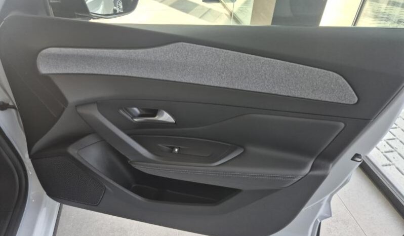 
								Peugeot 408 ALLUR PACK full									