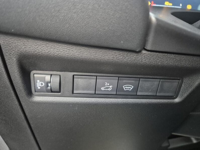 
								Jeep Compass ALTITUDE full									