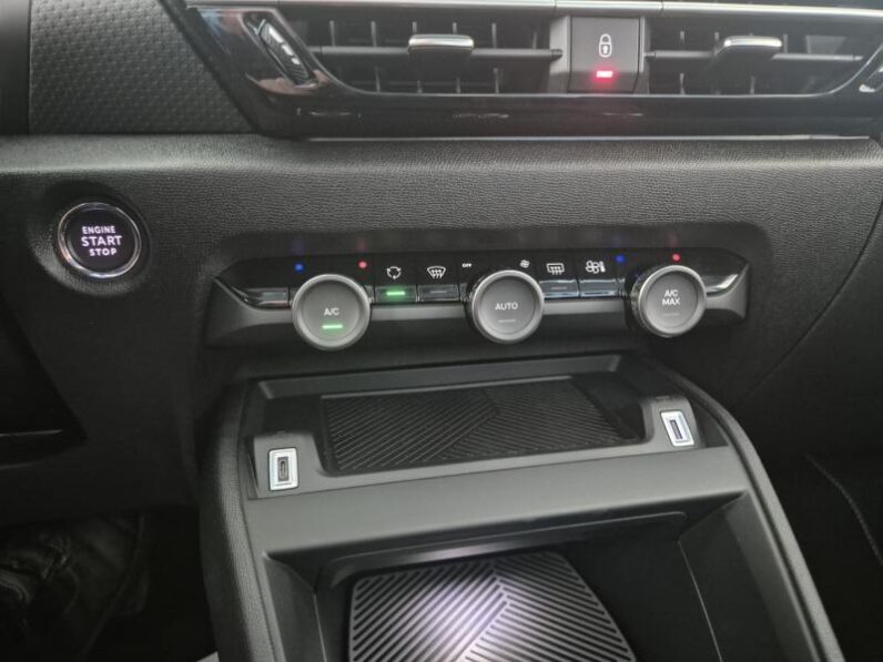 
								Citroen C4 X MAX full									