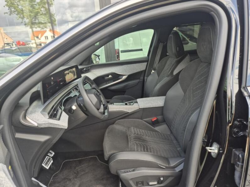 
								Peugeot 5008 GT EXCLUSIVE full									
