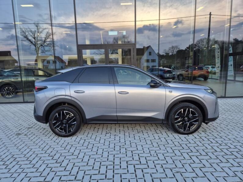 
								Peugeot 3008 GT full									