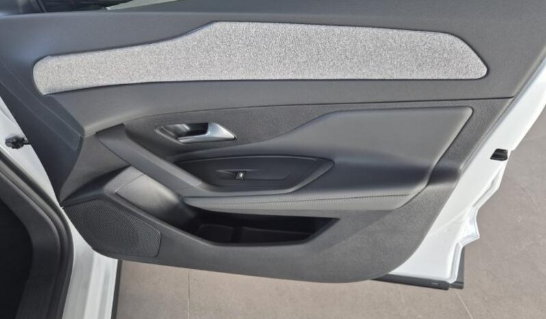 
								Peugeot 408 ALLUR PACK full									
