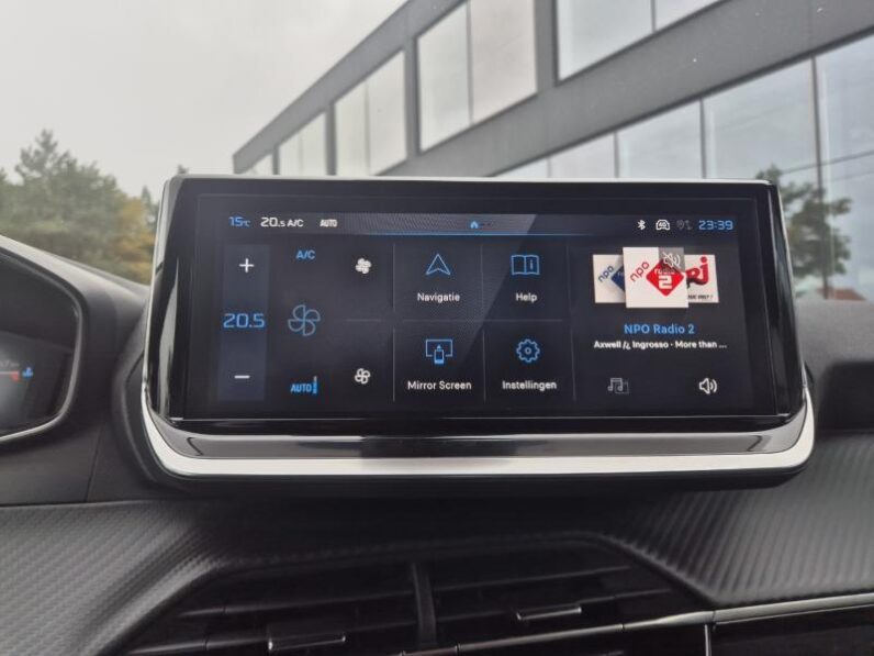 
								Peugeot 2008 ALLURE full									