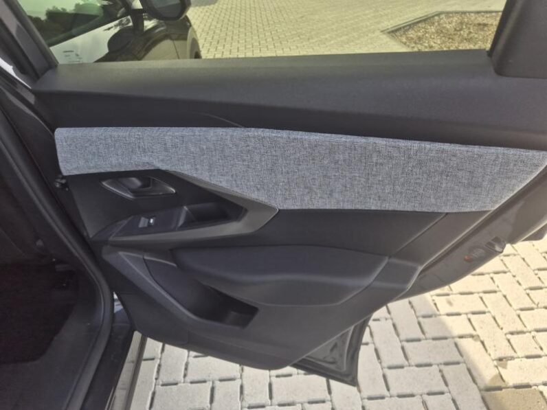
								Peugeot 3008 ALLURE full									