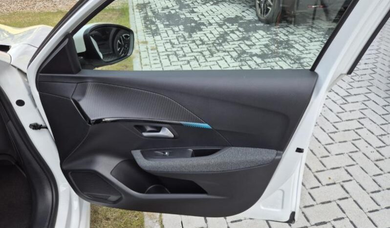 
								Peugeot 208 STYLE full									