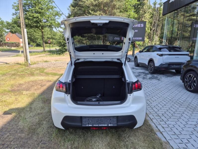 
								Peugeot 208 STYLE full									