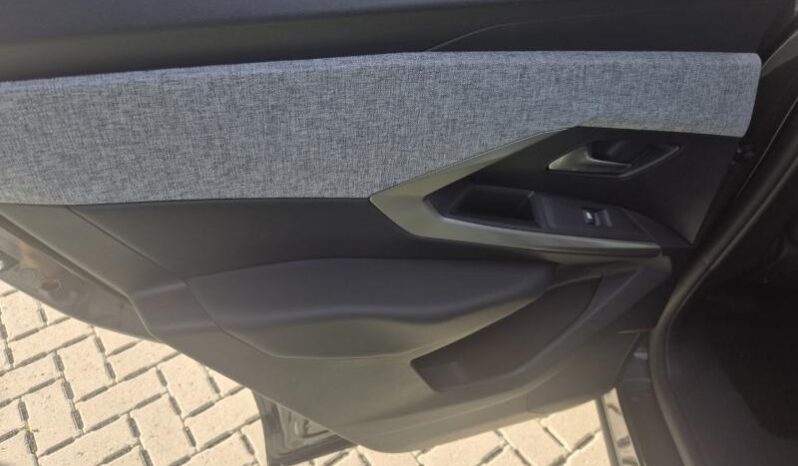 
								Peugeot 3008 ALLURE full									