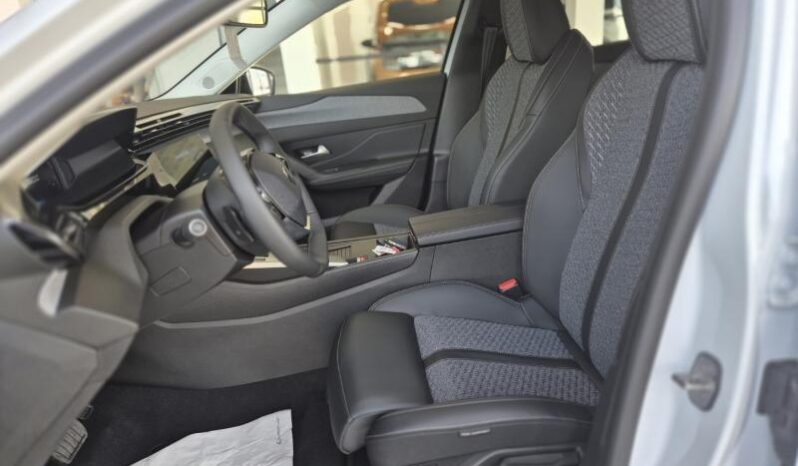
								Peugeot 408 ALLUR PACK full									