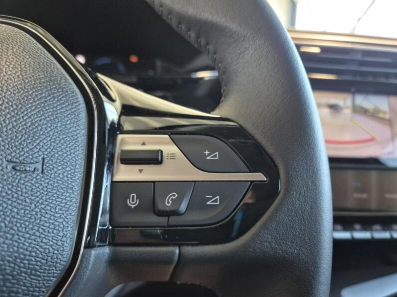 
								Peugeot 308 ALLURE full									