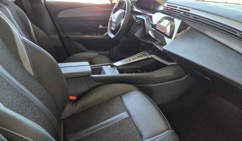 
								Peugeot 308 ALLURE full									