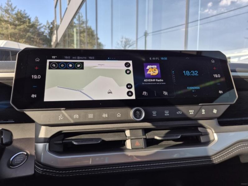 
								Jeep Compass FIRST EDITION full									