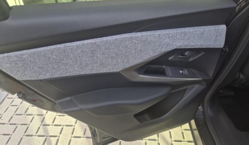 
								Peugeot 3008 ALLURE full									