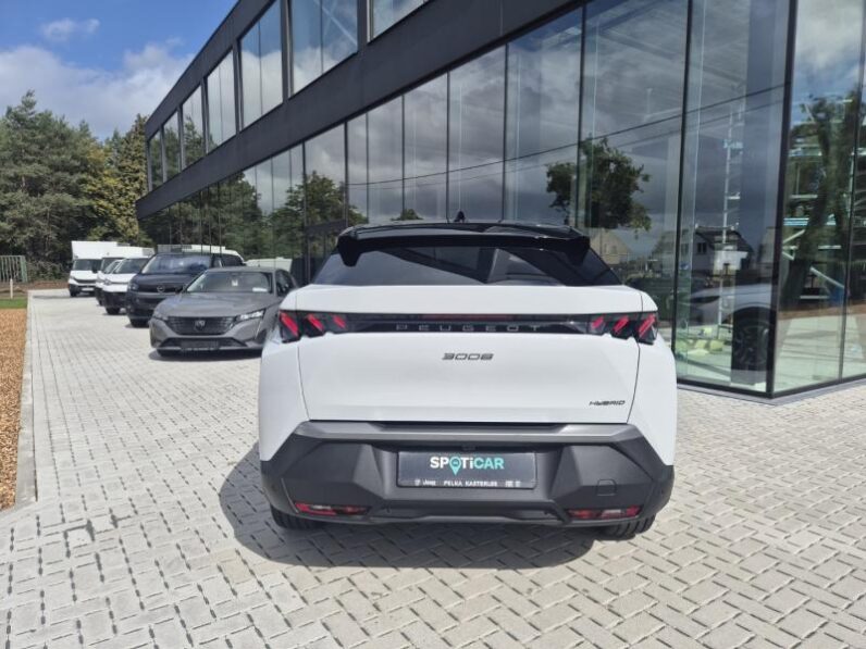 
								Peugeot 3008 GT full									