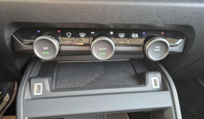 
								Citroen C4 PLUS full									