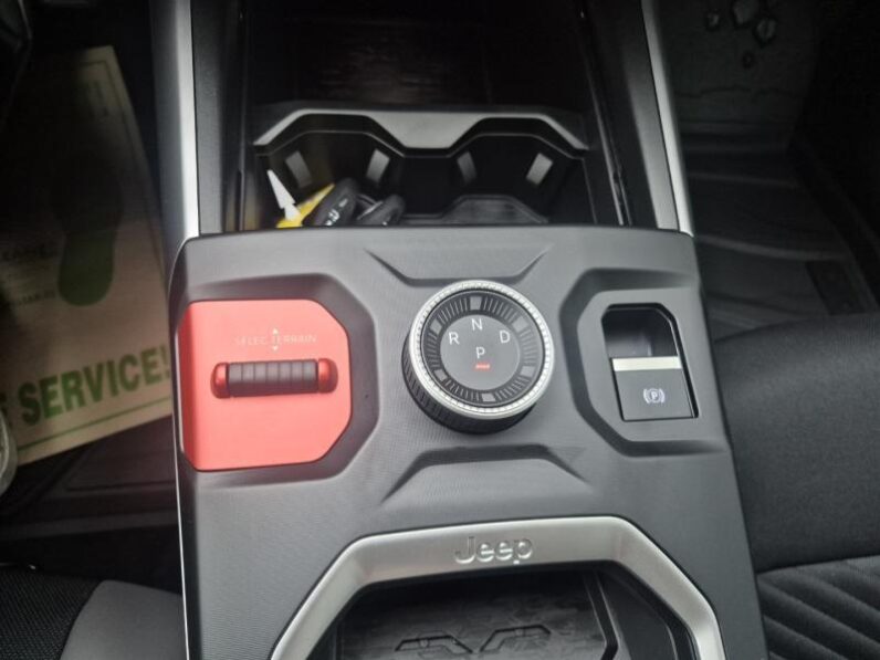 
								Jeep Compass ALTITUDE full									
