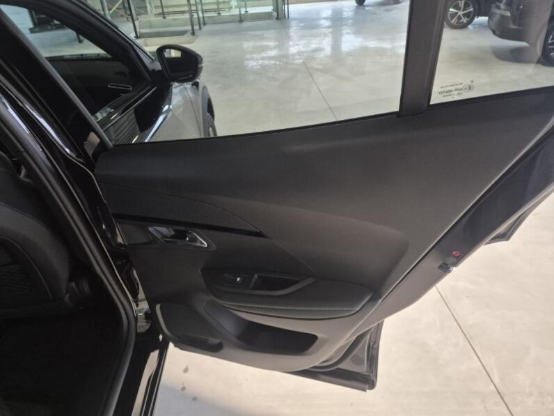 
								Peugeot 2008 GT ALCANTARA full									