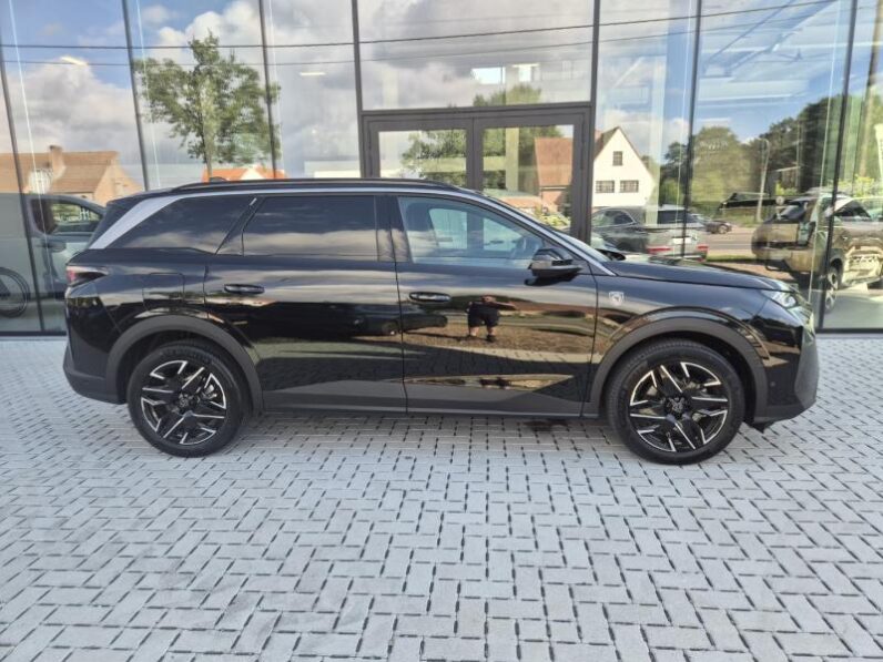 
								Peugeot 5008 GT EXCLUSIVE full									