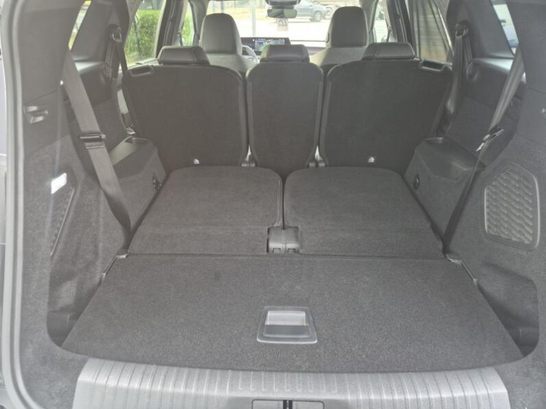
								Peugeot 5008 GT EXCLUSIVE full									