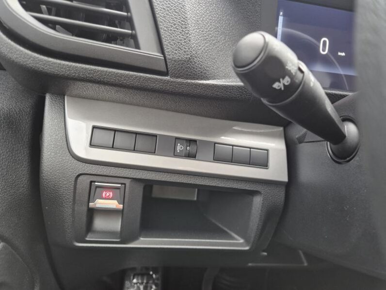 
								Fiat Scudo CREWCAB L3 full									
