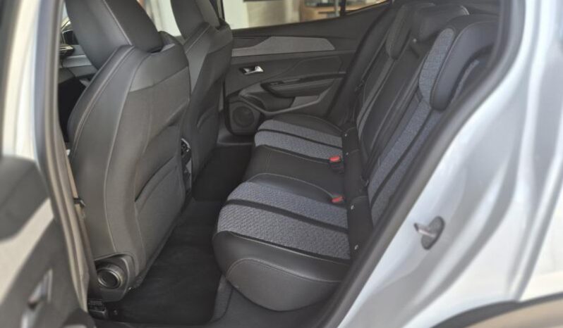 
								Peugeot 408 ALLUR PACK full									