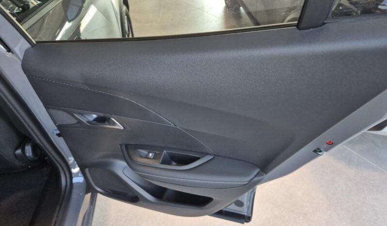
								Peugeot 2008 ALLURE full									
