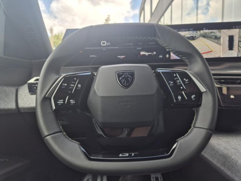 
								Peugeot 5008 GT EXCLUSIVE full									