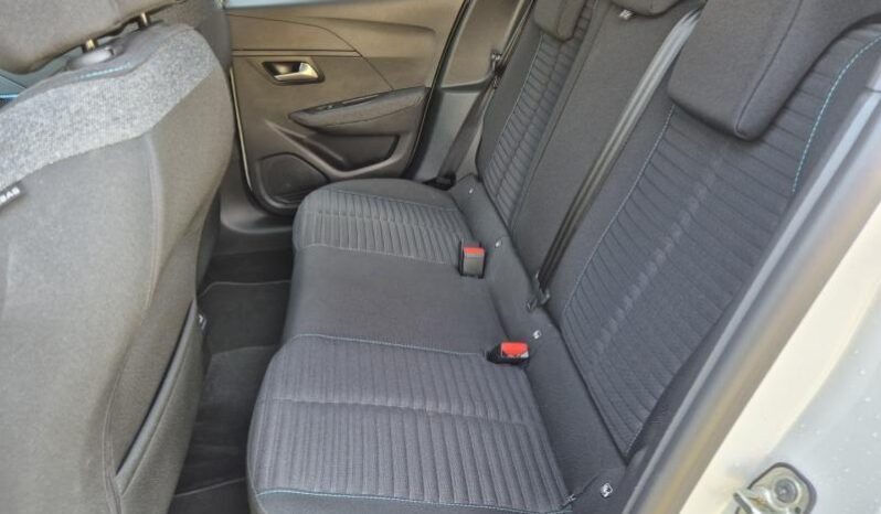 
								Peugeot 208 STYLE full									