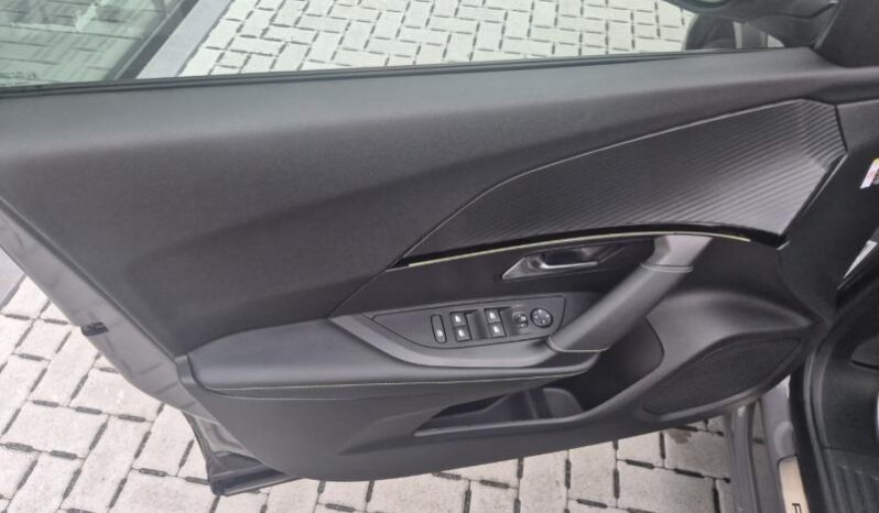 
								Peugeot 2008 GT ALCANTARA full									