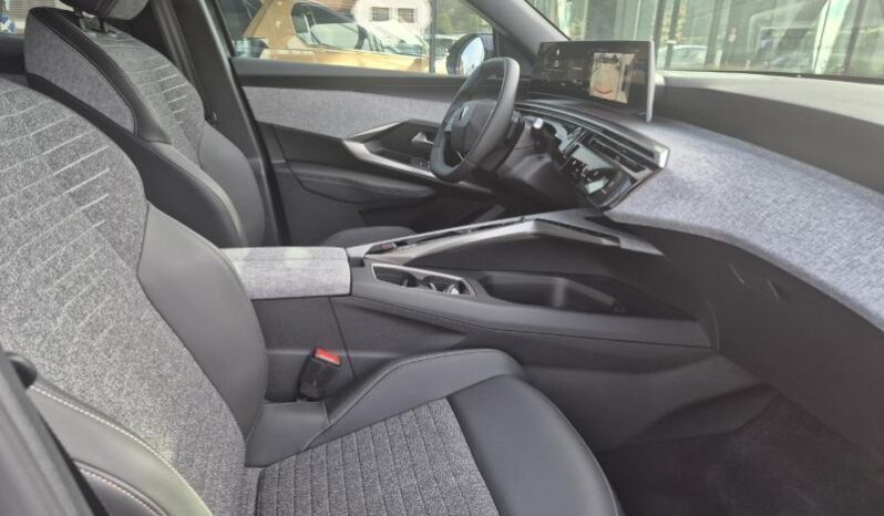 
								Peugeot 3008 ALLURE full									
