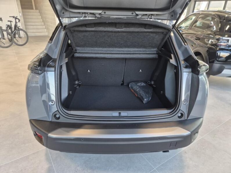 
								Peugeot 2008 ALLURE full									