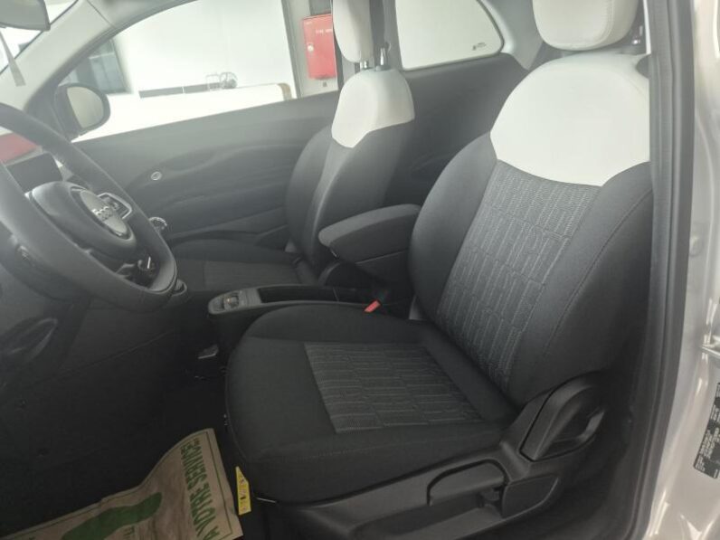 
								Fiat 500 ICON full									
