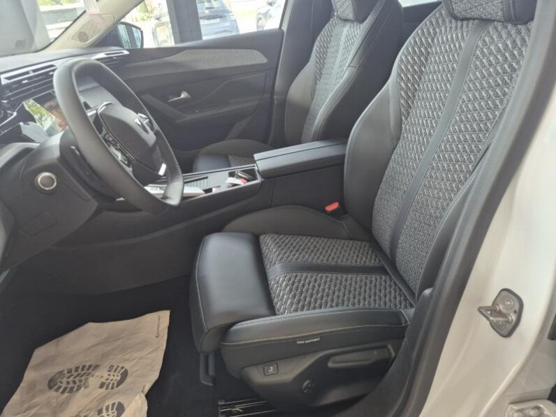 
								Peugeot 408 ALLUR PACK full									