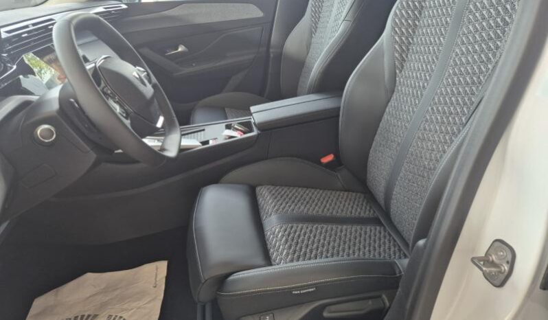 
								Peugeot 408 ALLUR PACK full									