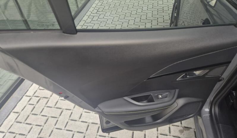 
								Peugeot 2008 GT ALCANTARA full									