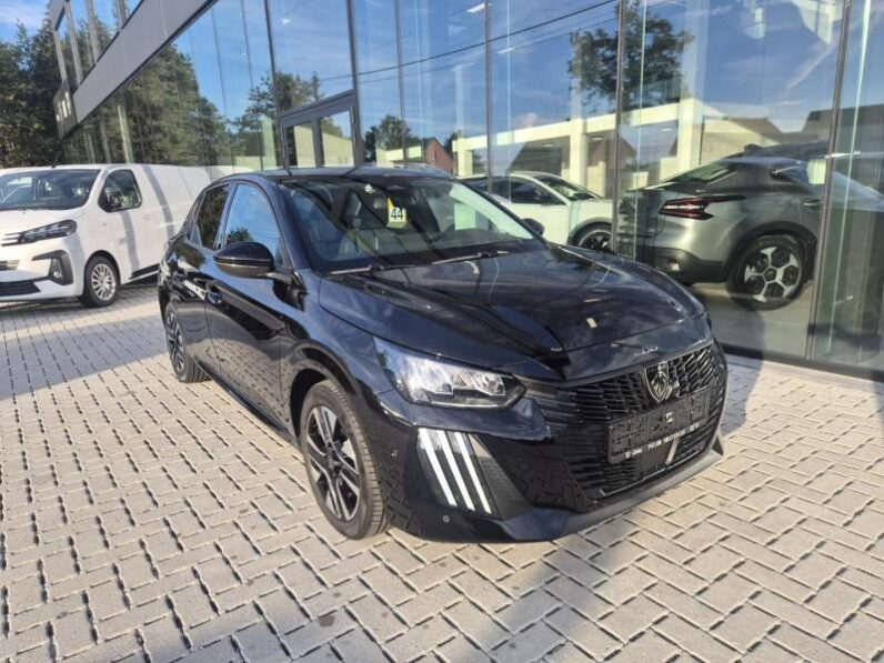 
								Peugeot 208 ALLURE full									