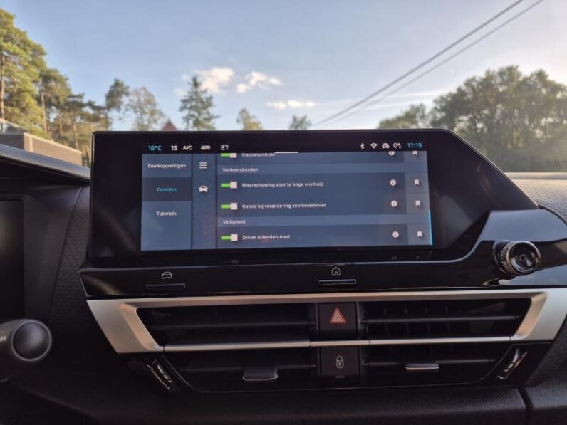 
								Citroen C4 X PLUS FACE LIFT full									
