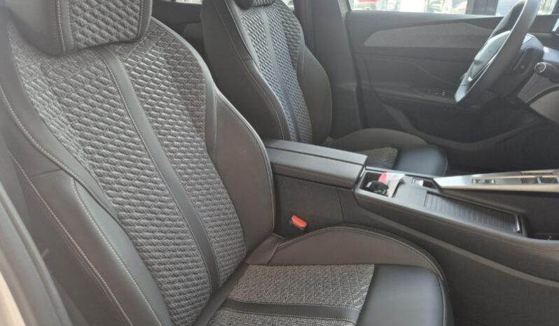 
								Peugeot 408 ALLUR PACK full									