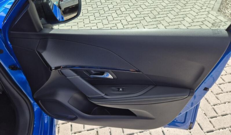 
								Peugeot 208 GT PANO 130 PK full									