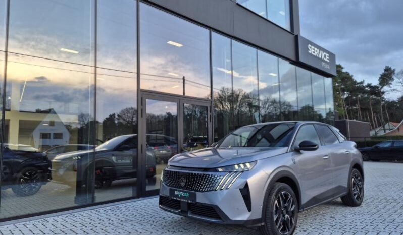 
								Peugeot 3008 GT full									
