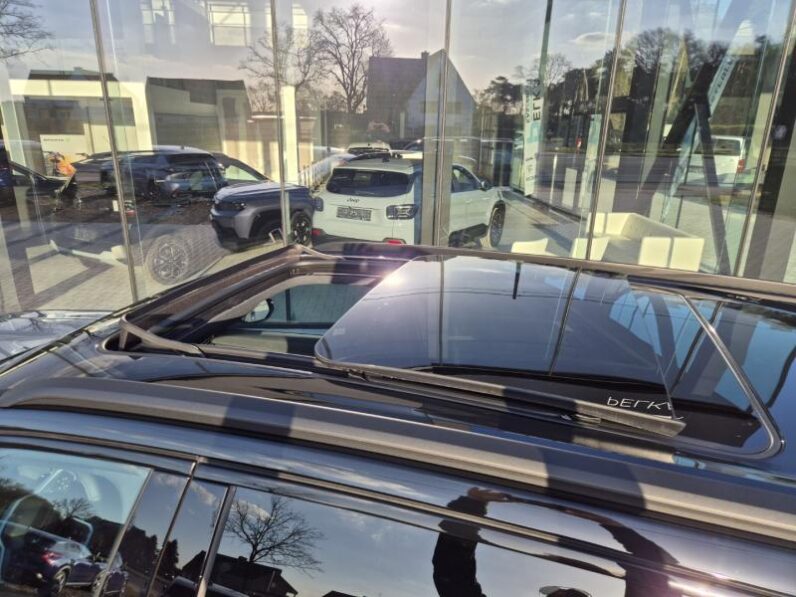 
								Jeep Compass FIRST EDITION full									