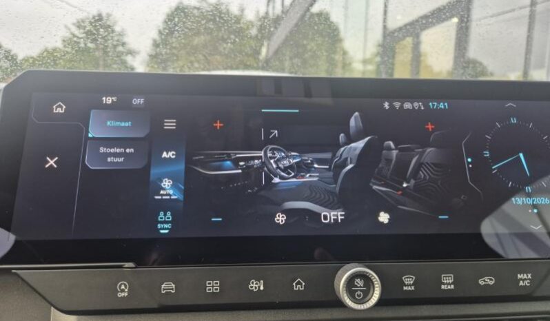
								Jeep Compass ALTITUDE full									