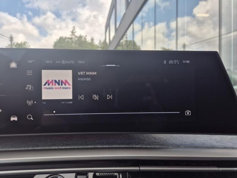 
								Peugeot 5008 GT EXCLUSIVE full									