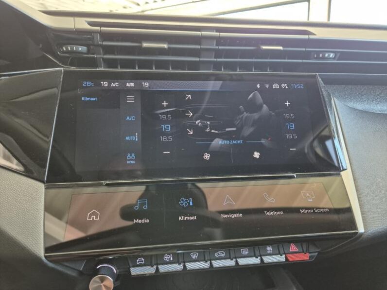 
								Peugeot 408 ALLURE full									