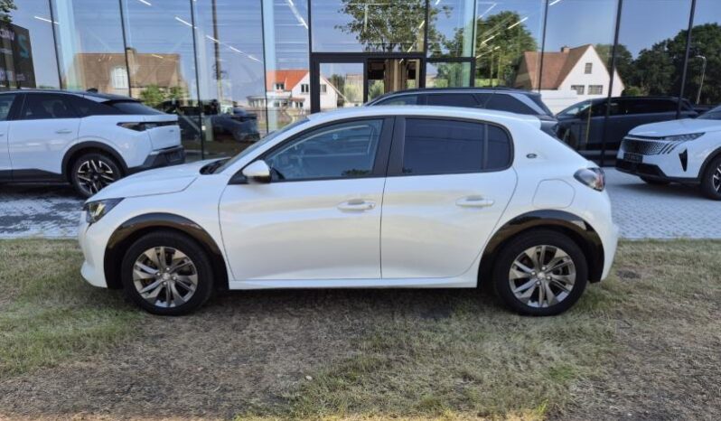 
								Peugeot 208 STYLE full									