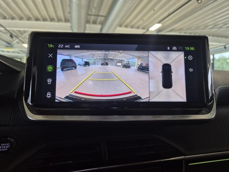 
								Peugeot 2008 GT ALCANTARA full									