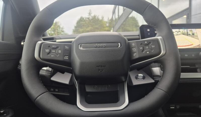 
								Jeep Compass ALTITUDE full									