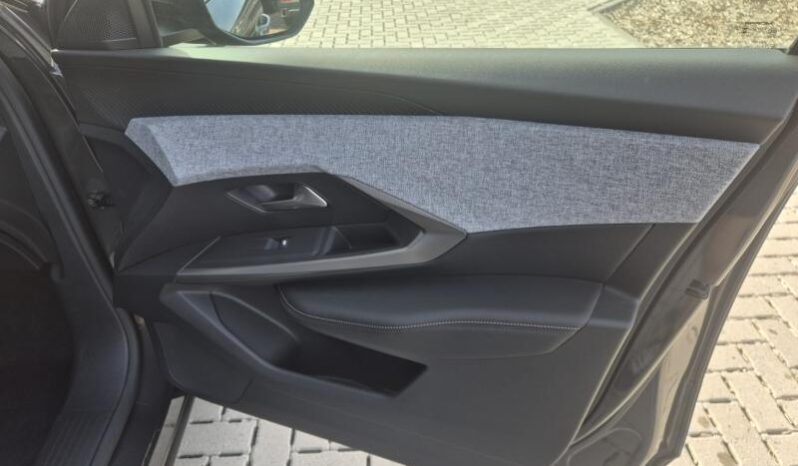
								Peugeot 3008 ALLURE full									
